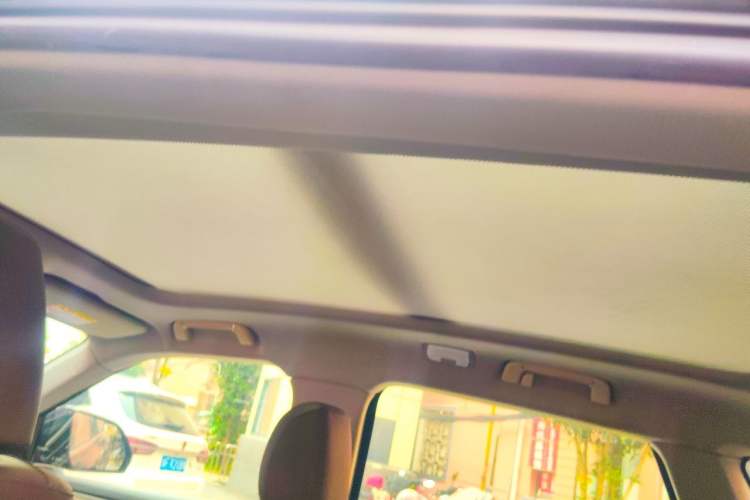 Used Zotye Domy X7 2018 2.0T Automatic Luxury Version Headliner