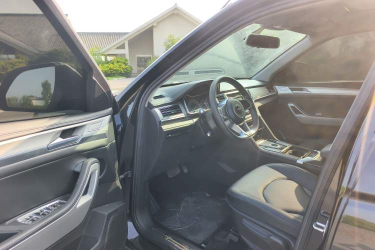 Used Zotye Domy X7 2018 2.0T Automatic Luxury Version Interior 1