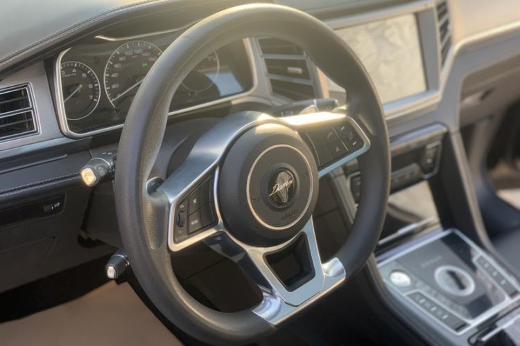 Used Zotye Domy X7 2018 2.0T Automatic Luxury Version Interior 1