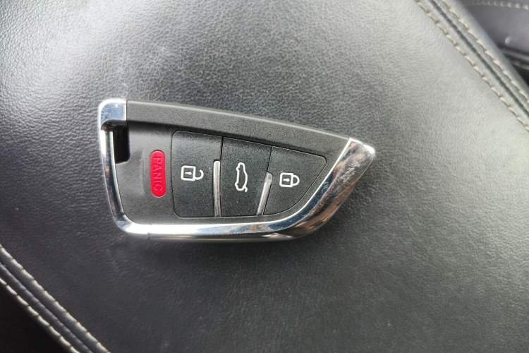 Used Zotye Domy X7 2018 2.0T Automatic Prestige Edition Interior 1