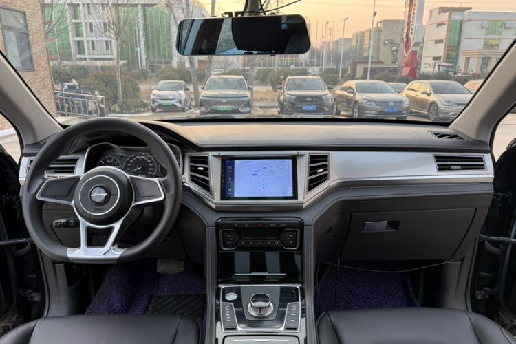 Used Zotye Domy X7 2018 2.0T Automatic Luxury Version Interior 1