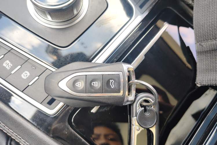 Used Zotye Domy X7 2018 2.0T Automatic Luxury Version Interior 1