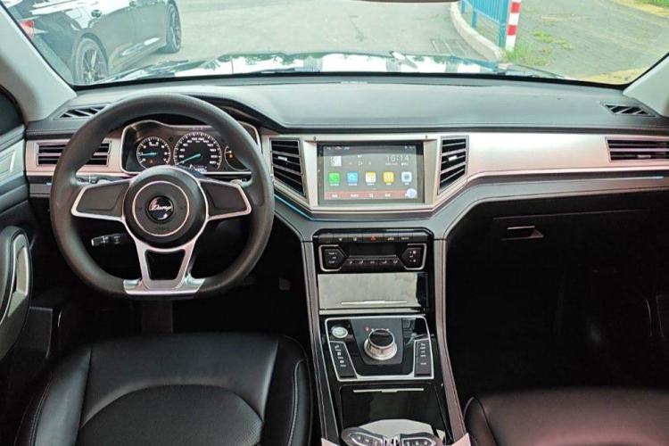 Used Zotye Domy X7 2018 2.0T Automatic Luxury Version Interior 2