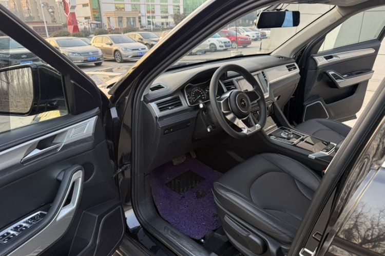 Used Zotye Domy X7 2018 2.0T Automatic Luxury Version Interior 2