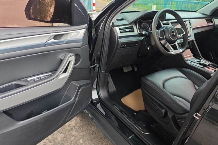 Used Zotye Domy X7 2018 2.0T Automatic Luxury Version Interior 3