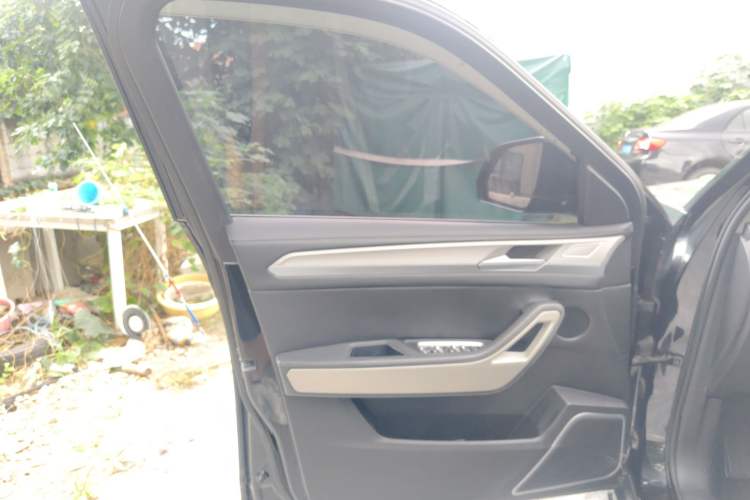Used Zotye Domy X7 2018 2.0T Automatic Luxury Version Interior 7