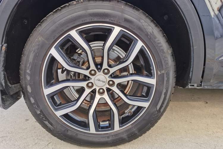 Used Zotye Domy X7 2018 2.0T Automatic Prestige Edition Interior 8