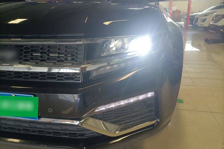 Used Zotye Domy X7 2018 2.0T Automatic Luxury Version Left Front Headlight