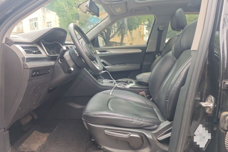 Used Zotye Domy X7 2018 2.0T Automatic Luxury Version Left Front Seat