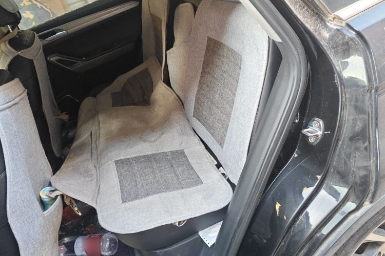 Used Zotye Domy X7 2018 2.0T Automatic Luxury Version Left Rear Seat