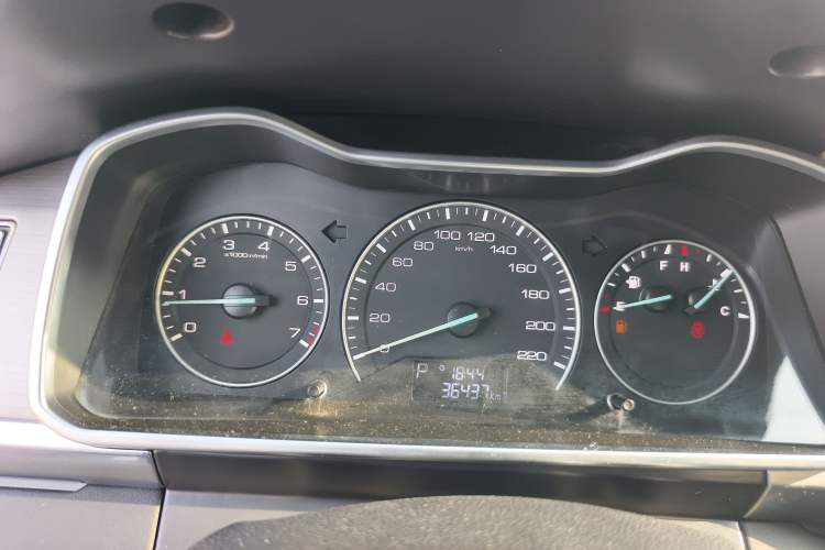 Used Zotye Domy X7 2018 2.0T Automatic Luxury Version Odometer Close Up