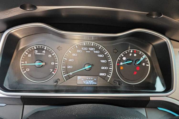 Used Zotye Domy X7 2018 2.0T Automatic Luxury Version Odometer Close Up