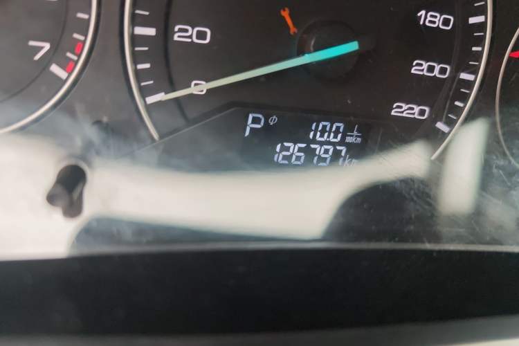 Used Zotye Domy X7 2018 2.0T Automatic Luxury Version Odometer Close Up