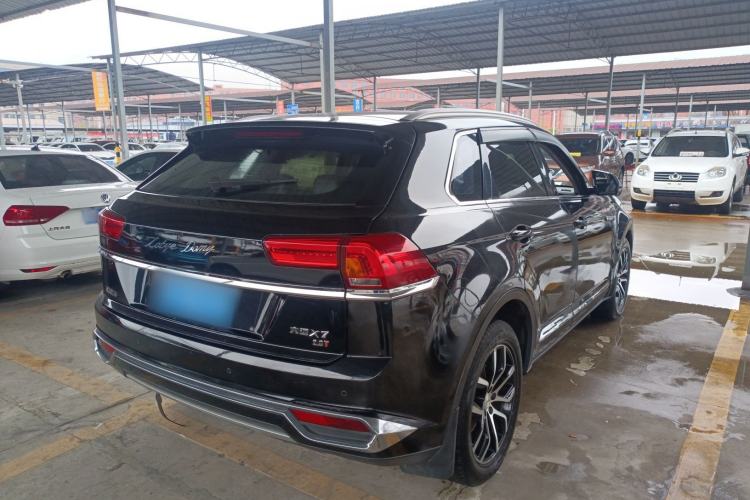 Used Zotye Domy X7 2018 2.0T Automatic Prestige Edition Rear Right 45 Deg