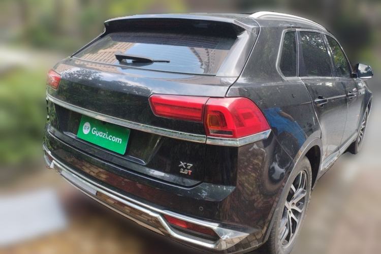 Used Zotye Domy X7 2018 2.0T Automatic Luxury Version Rear Right 45 Deg