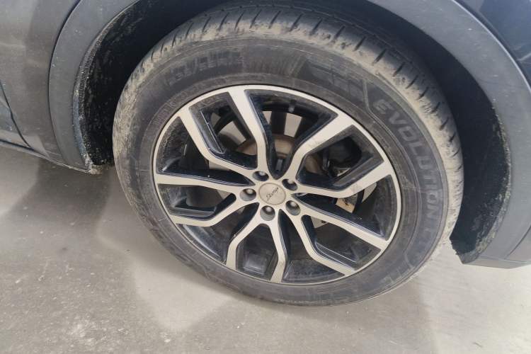 Used Zotye Domy X7 2018 2.0T Automatic Supreme Edition Right Front Wheel Hub