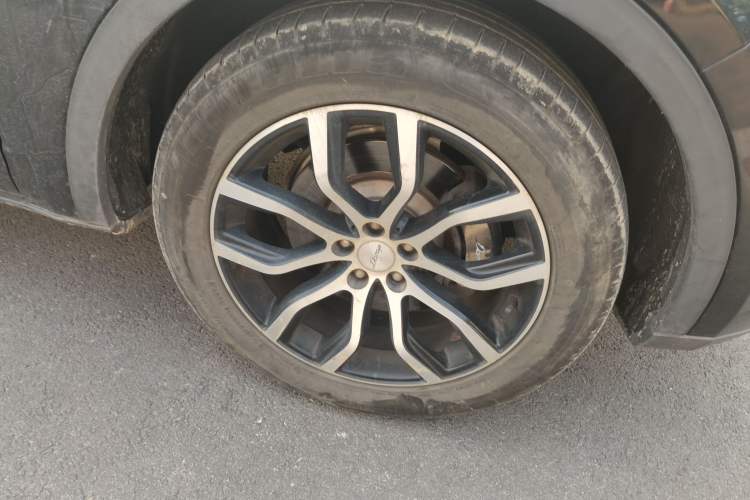 Used Zotye Domy X7 2018 2.0T Automatic Luxury Version Right Front Wheel Hub