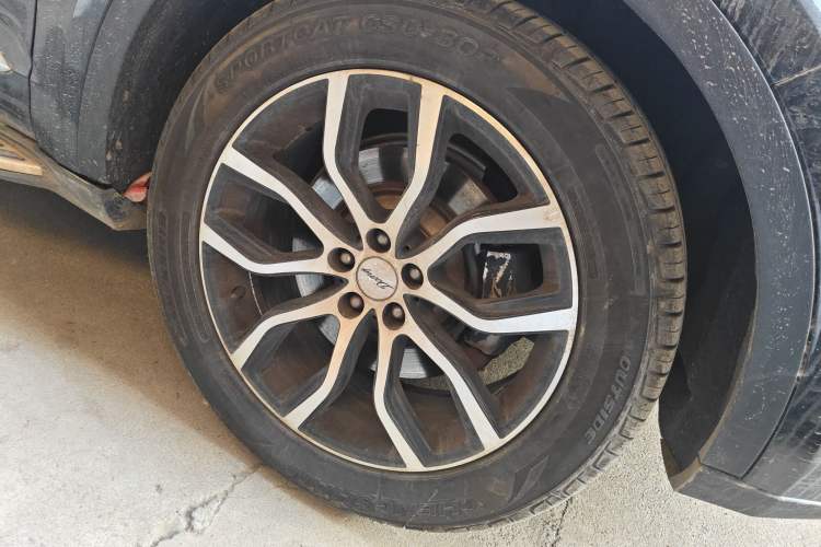 Used Zotye Domy X7 2018 2.0T Automatic Luxury Version Right Front Wheel Hub