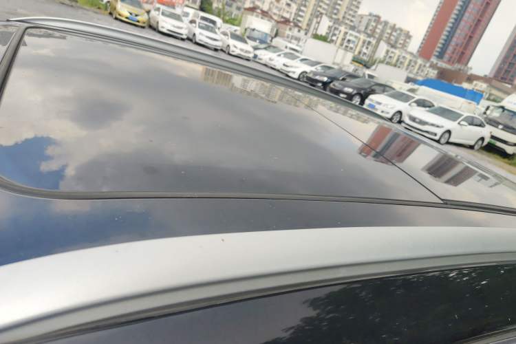 Used Zotye Domy X7 2018 2.0T Automatic Luxury Version Roof