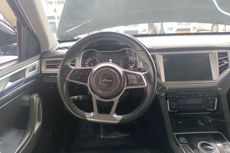 Used Zotye Domy X7 2018 2.0T Automatic Prestige Edition Steering Wheel