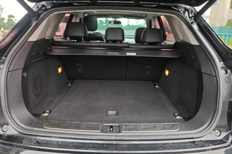 Used Zotye Domy X7 2018 2.0T Automatic Luxury Version Trunk