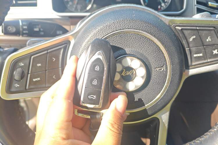 Used Zotye Domy X7 2018 2.0T Automatic Prestige Edition Vehicle Key