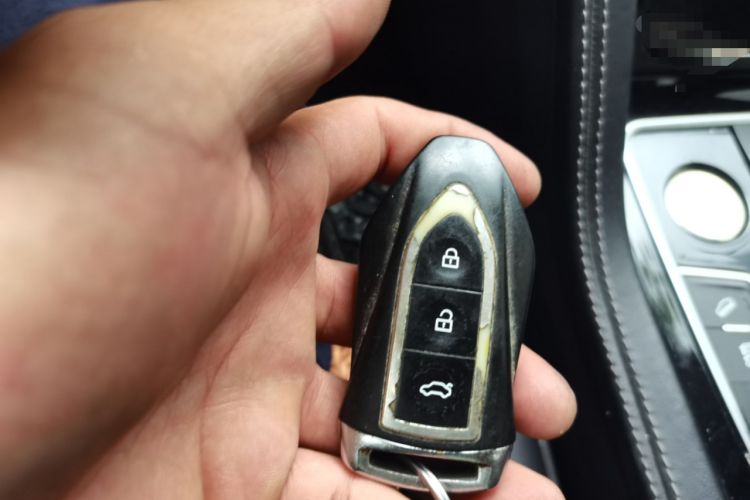 Used Zotye Domy X7 2018 2.0T Automatic Prestige Edition Vehicle Key