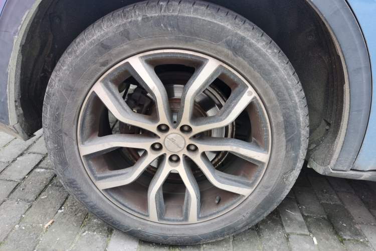 Used Zotye Domy X7 2018 2.0T Automatic Prestige Edition Exterior 5