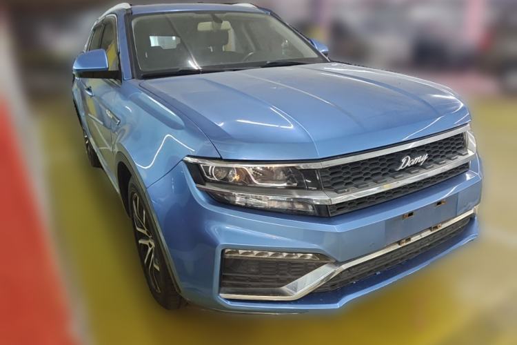 Used Zotye Domy X7 2018 2.0T Automatic Prestige Edition Front Right 45 Deg