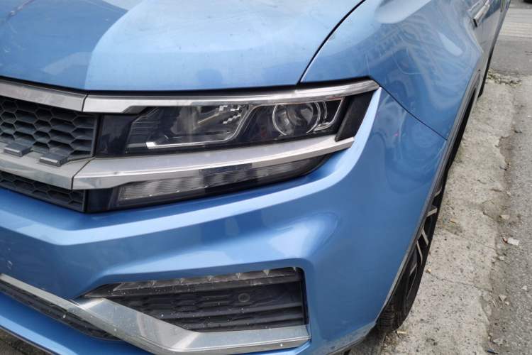 Used Zotye Domy X7 2018 2.0T Automatic Prestige Edition Left Front Headlight