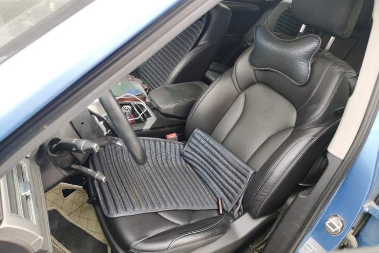 Used Zotye Domy X7 2018 2.0T Automatic Prestige Edition Left Front Seat