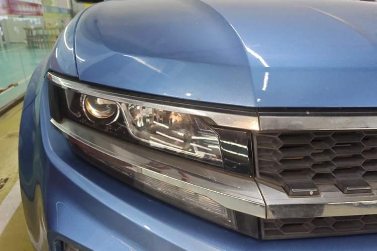 Used Zotye Domy X7 2018 2.0T Automatic Prestige Edition Right Front Headlight