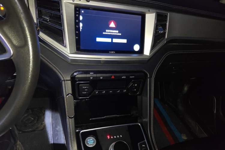 Used Zotye Domy X7 2018 2.0T Automatic Luxury Version Audio And AC Panel