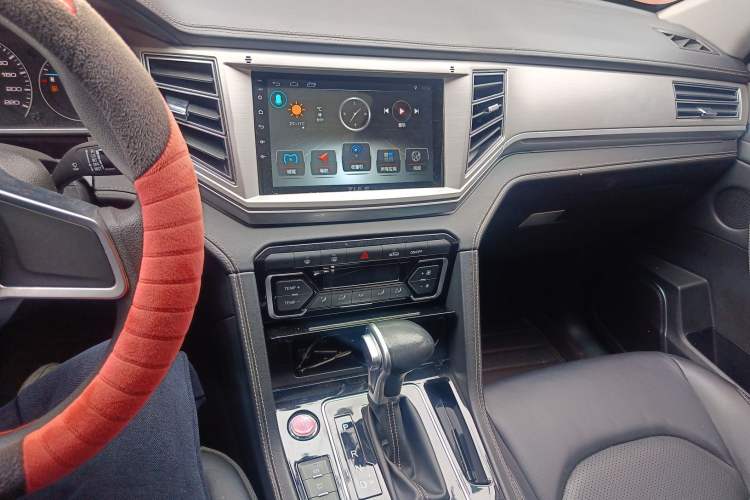 Used Zotye Domy X7 2018 Upward Edition 1.8T DCT Glory Version Audio And AC Panel