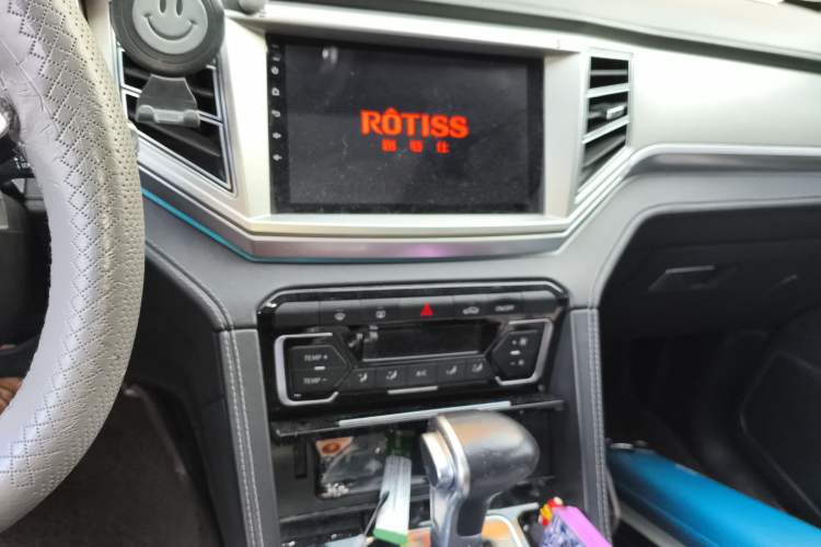 Used Zotye Domy X7 2018 Upward Edition 1.8T DCT Glory Version Audio And AC Panel