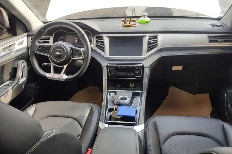 Used Zotye Domy X7 2018 2.0T Automatic Prestige Edition Center Console