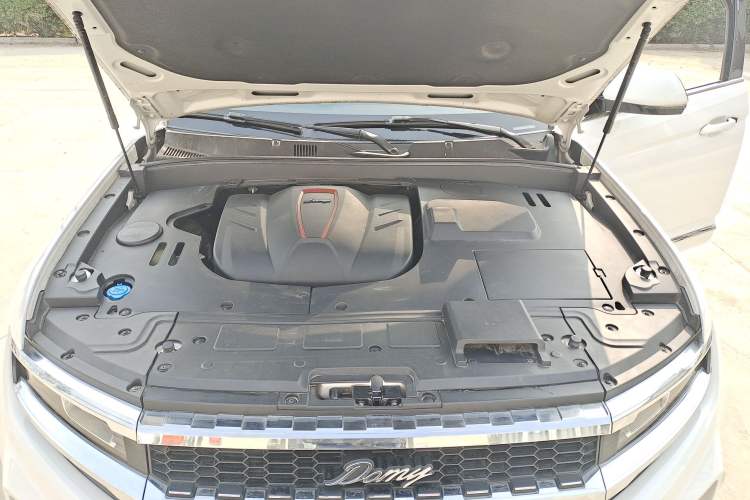 Used Zotye Domy X7 2018 2.0T Automatic Prestige Edition Engine Bay