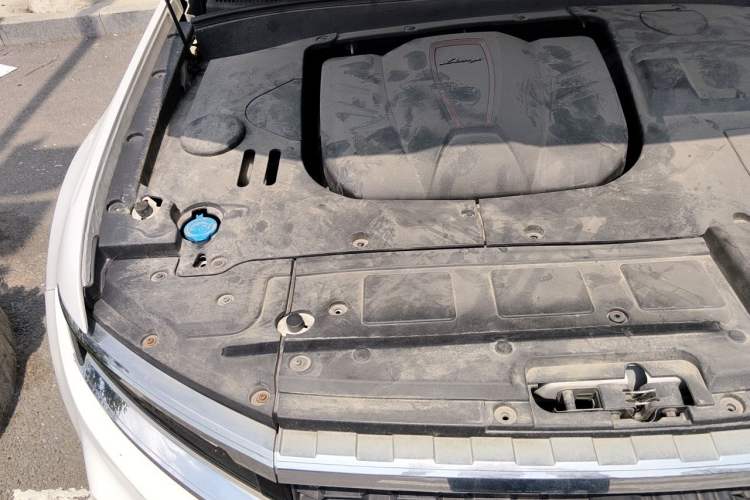 Used Zotye Domy X7 2018 2.0T Automatic Supreme Edition Engine Bay Right