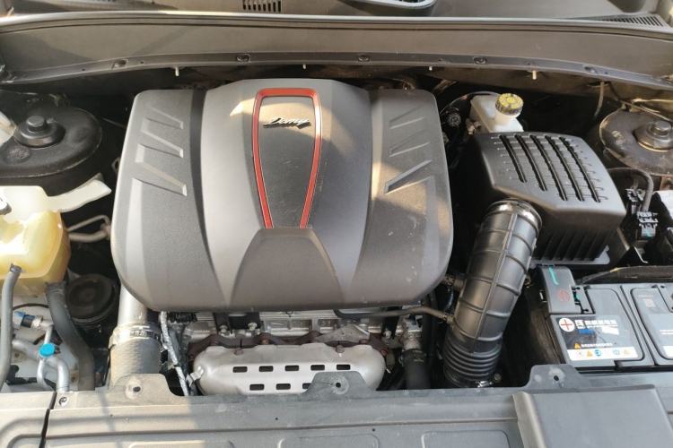 Used Zotye Domy X7 2018 2.0T Automatic Supreme Edition Engine Bay