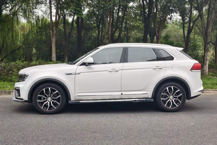Used Zotye Domy X7 2018 2.0T Automatic Supreme Edition Exterior 3