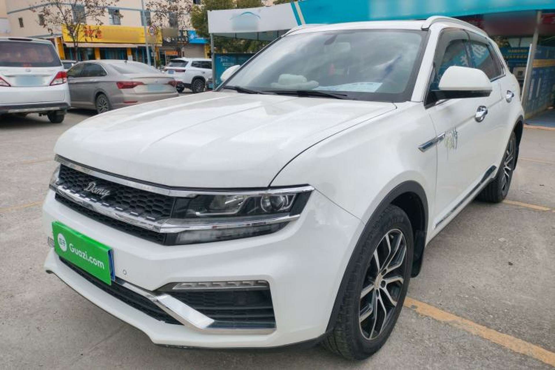Used Zotye Domy X7 2018 2.0T Automatic Prestige Edition Front Left 45 Deg