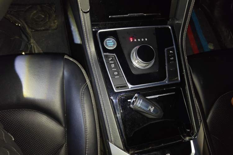 Used Zotye Domy X7 2018 2.0T Automatic Luxury Version Gear Lever