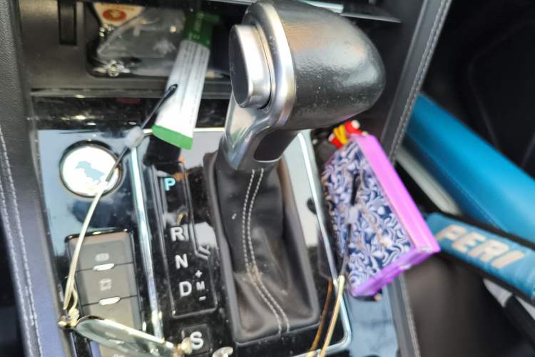 Used Zotye Domy X7 2018 Upward Edition 1.8T DCT Glory Version Gear Lever