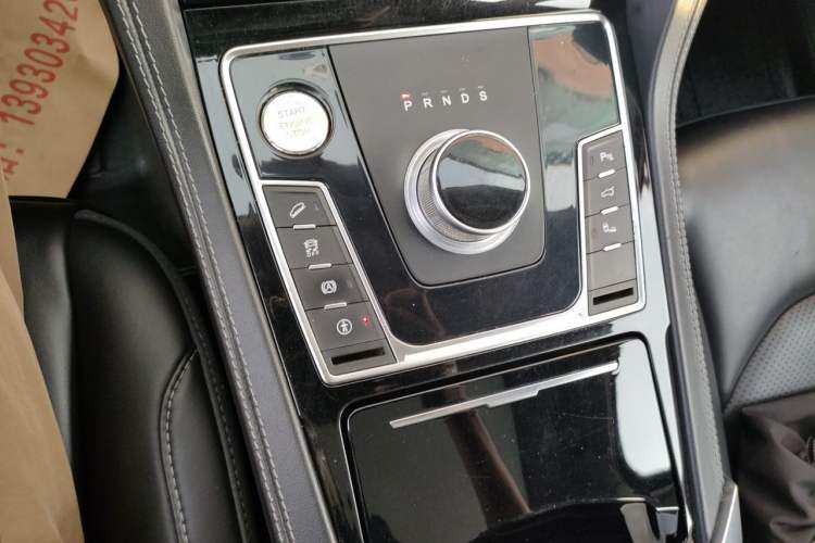 Used Zotye Domy X7 2018 2.0T Automatic Supreme Edition Gear Lever
