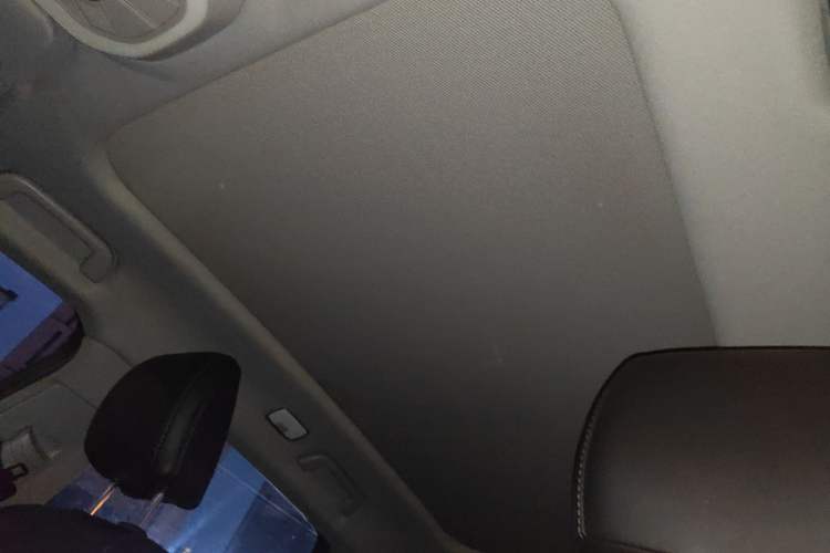 Used Zotye Domy X7 2018 2.0T Automatic Luxury Version Headliner