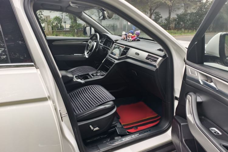 Used Zotye Domy X7 2018 2.0T Automatic Supreme Edition Interior 5
