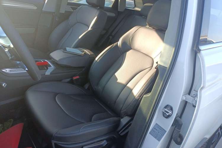 Used Zotye Domy X7 2018 2.0T Automatic Luxury Version Left Front Seat