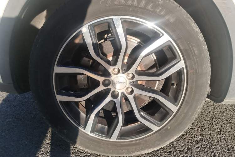 Used Zotye Domy X7 2018 2.0T Automatic Luxury Version Left Front Wheel Hub