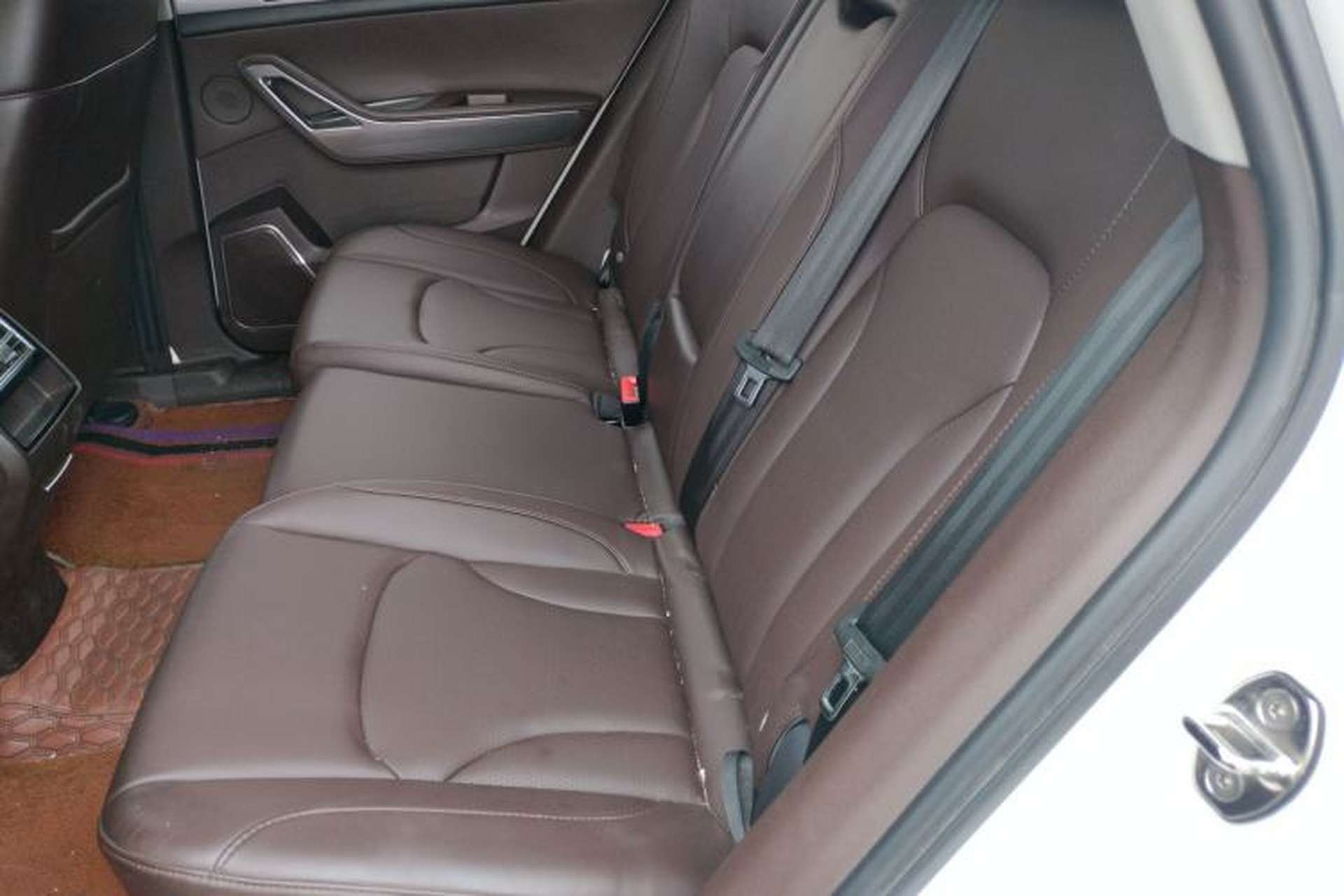 Used Zotye Domy X7 2018 2.0T Automatic Prestige Edition Left Rear Seat