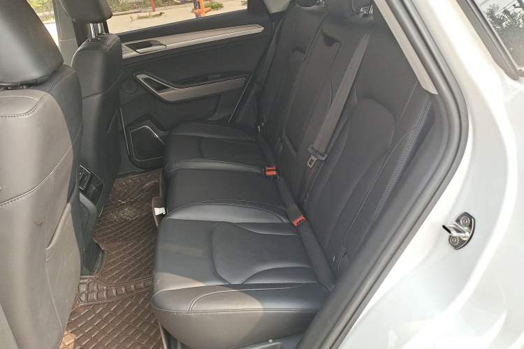 Used Zotye Domy X7 2018 2.0T Automatic Prestige Edition Left Rear Seat